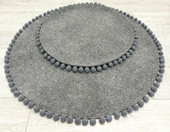 Saveplace® Round Pet Bed - Various Pom Poms, 2 Sizes Grey Chaos