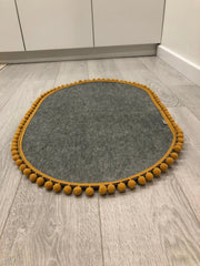 Saveplace® Pet Mat - Various Colors Pom Poms Grey Chaos